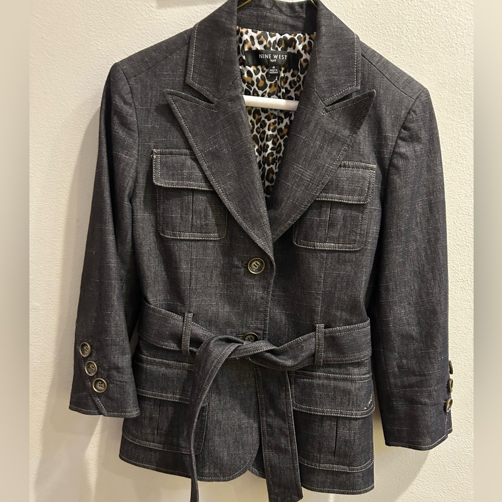 Women’s Nine West Charcoal Denim Jacket with Belt Size 4.